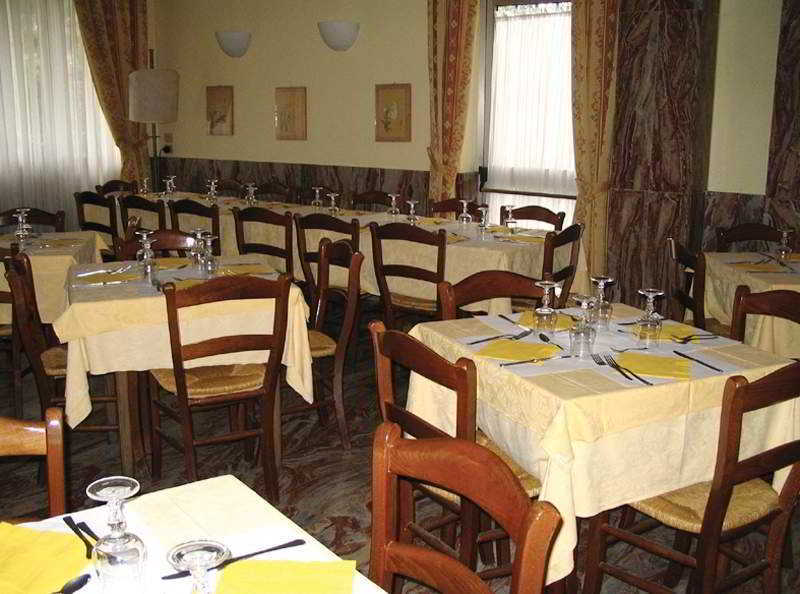 Hotel Corolle Florens Exteriör bild