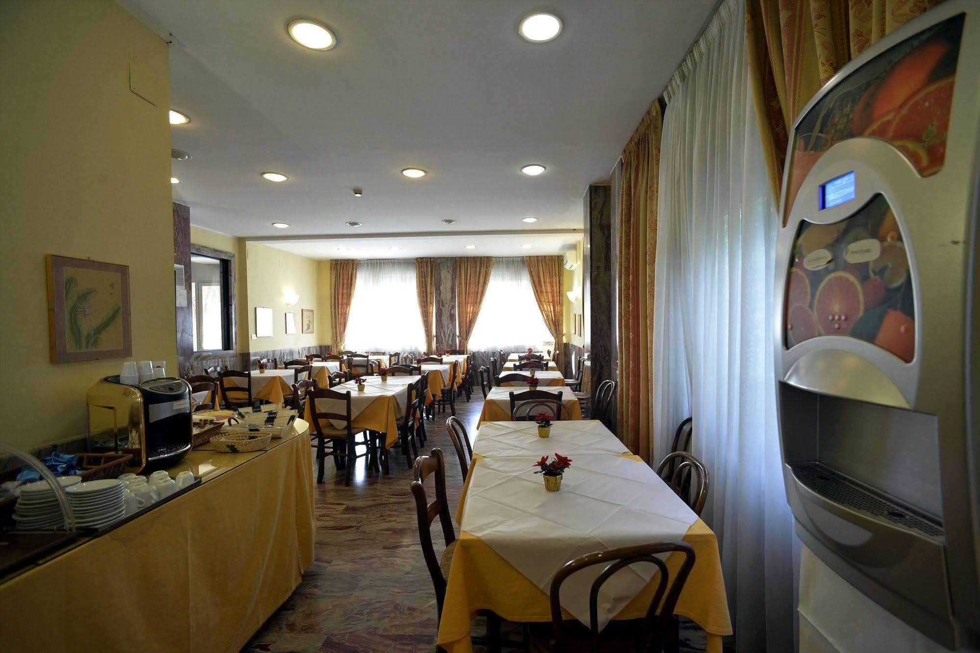 Hotel Corolle Florens Exteriör bild