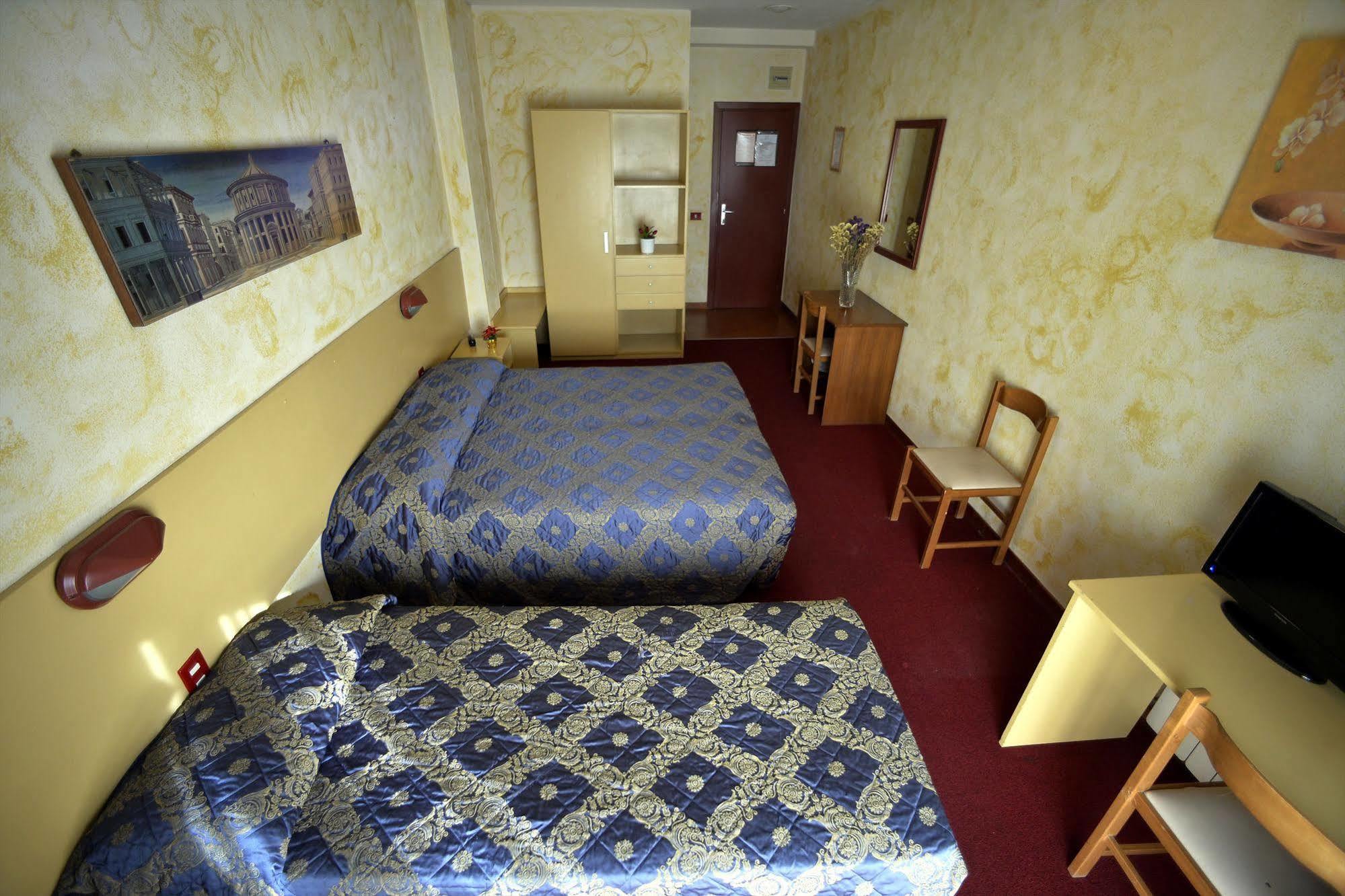 Hotel Corolle Florens Exteriör bild